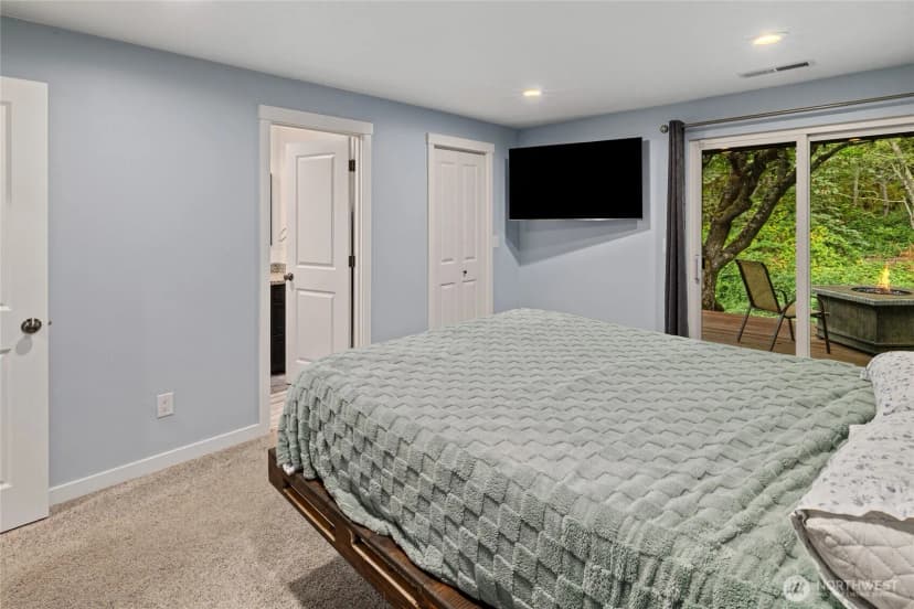 Property photo for 8126 70th Avenue Ct Sw, Lakewood photo 22