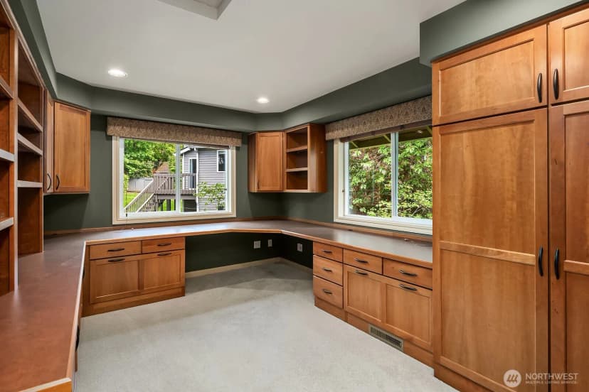 Property photo for 6308 110th Avenue Ne, Kirkland photo 32