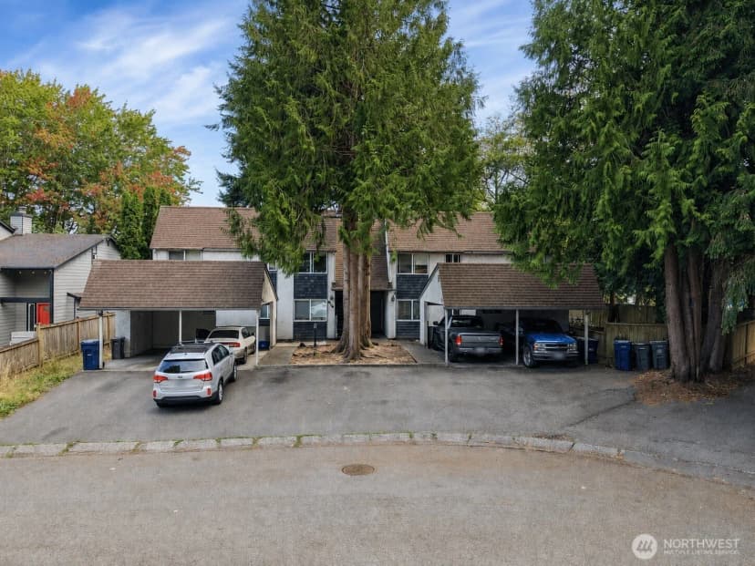Property photo for 514 124th Place Sw #1-4, Everett photo 2