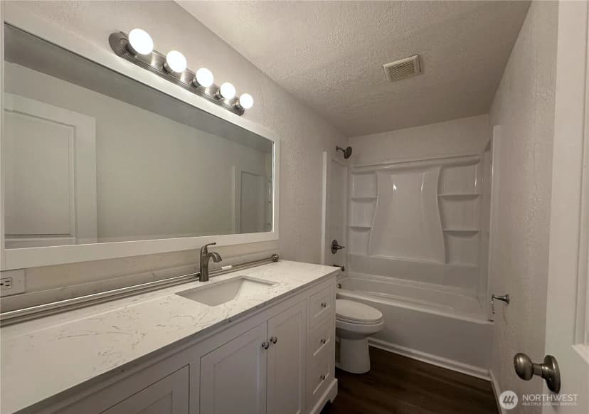 Property photo for 514 124th Place Sw #1-4, Everett photo 17