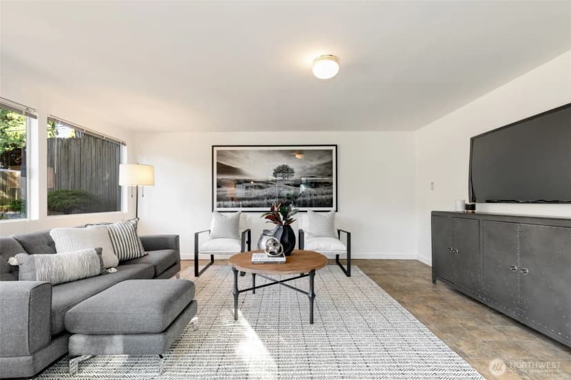 Property photo for 3226 30th Avenue W, Seattle photo 18