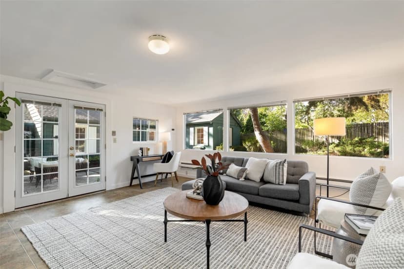 Property photo for 3226 30th Avenue W, Seattle photo 19