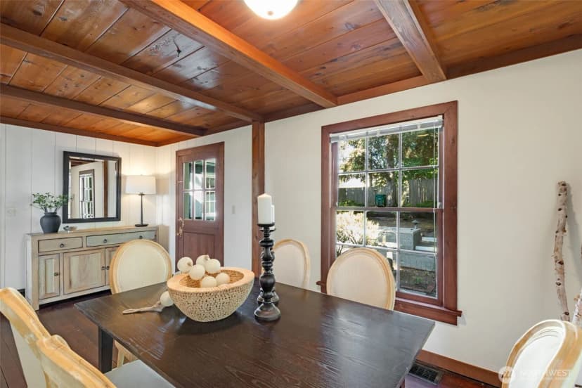 Property photo for 3226 30th Avenue W, Seattle photo 10
