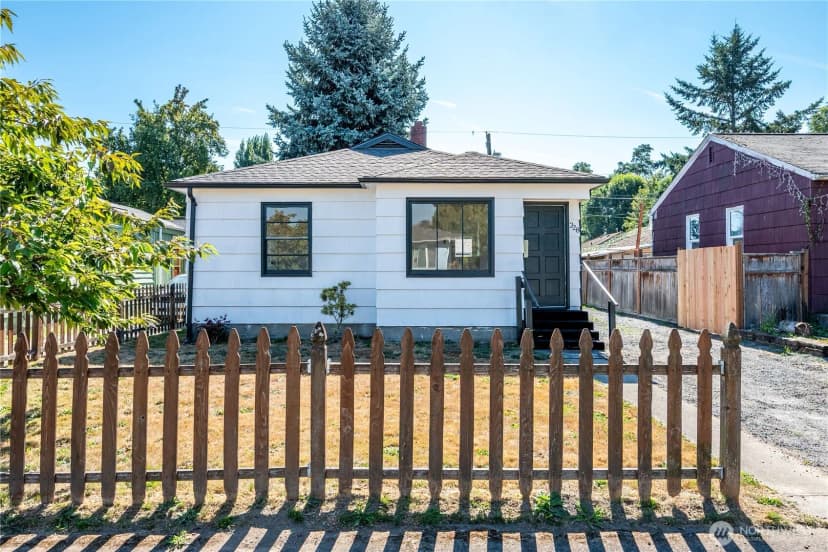Property photo for 224 28th Avenue, Longview