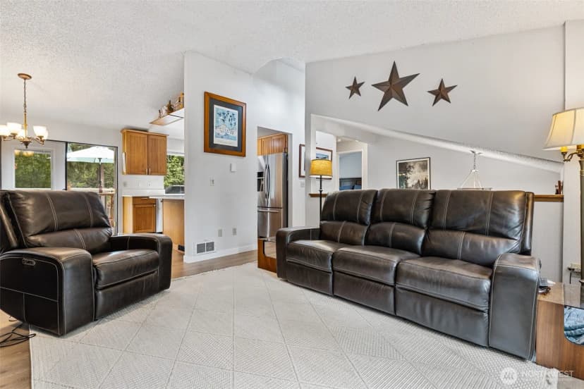 Property photo for 12217 221st Avenue Ct E, Bonney Lake photo 11