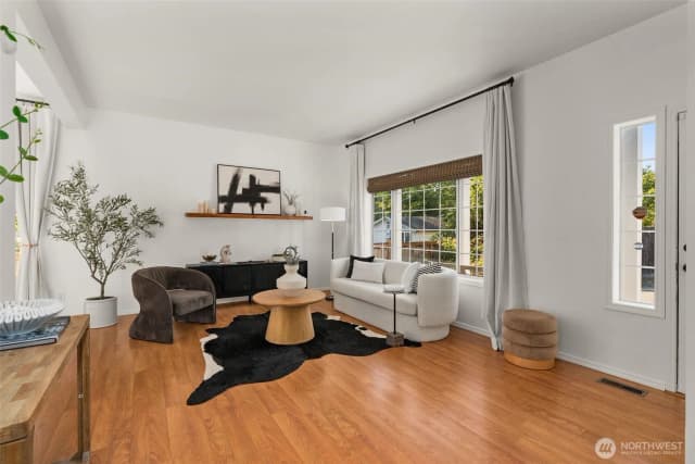 Property photo for 20721 122nd Place Se, Kent photo 5