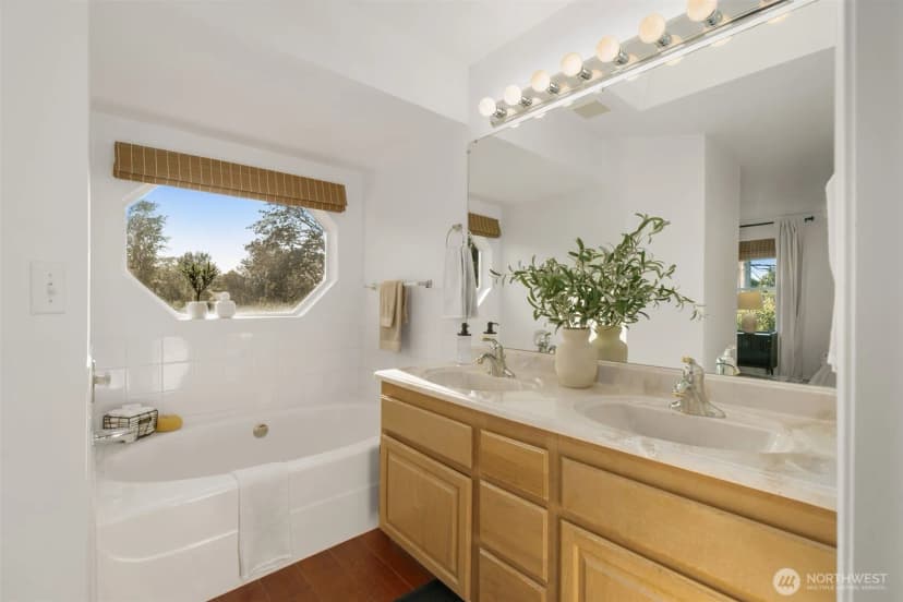 Property photo for 20721 122nd Place Se, Kent photo 9