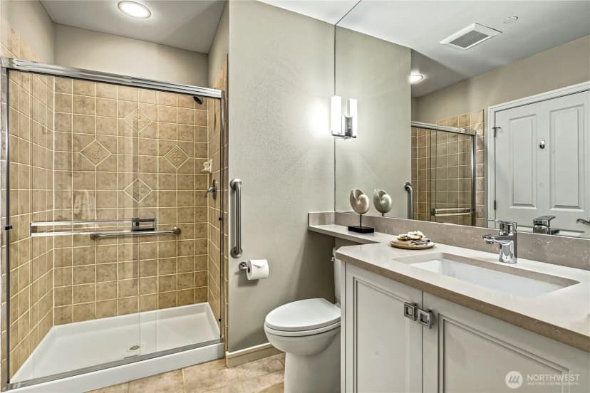 Property photo for 530 Lake Street S #h-101, Kirkland photo 25