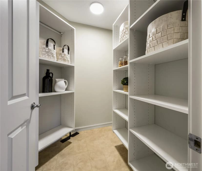 Property photo for 530 Lake Street S #h-101, Kirkland photo 27