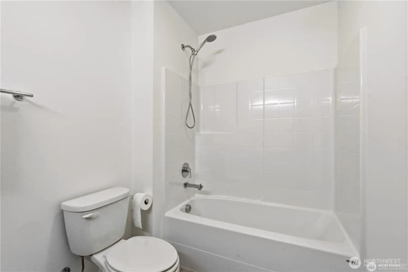 Property photo for 6563 Se 8th Place, Renton photo 26