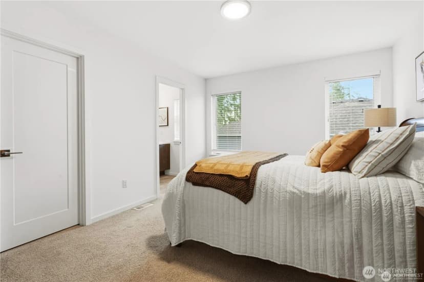 Property photo for 6563 Se 8th Place, Renton photo 33