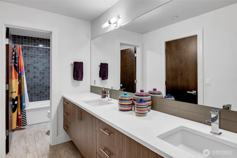 Property photo for 7560 86th Avenue Se, Mercer Island photo 32