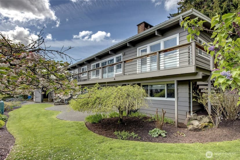 Property photo for 6924 96th Avenue Se, Mercer Island photo 37