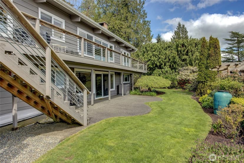 Property photo for 6924 96th Avenue Se, Mercer Island photo 24