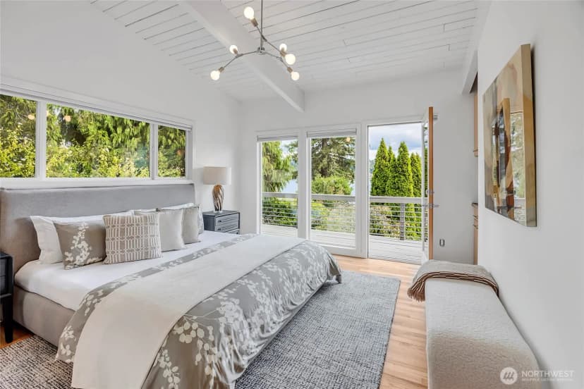 Property photo for 6924 96th Avenue Se, Mercer Island photo 25