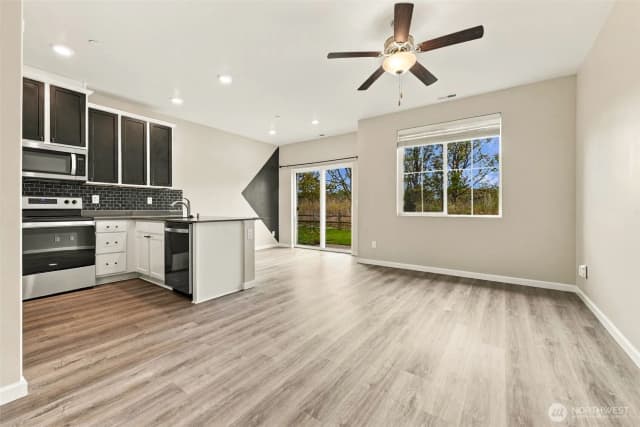Property photo for 8717 E Gilman Avenue, Arlington photo 2