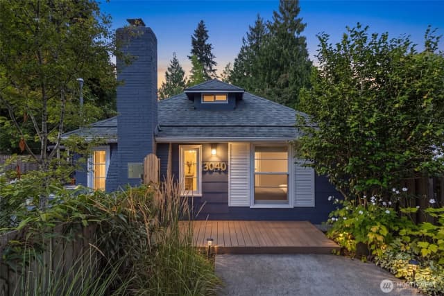Property photo for 3040 Ne 86th Street, Seattle