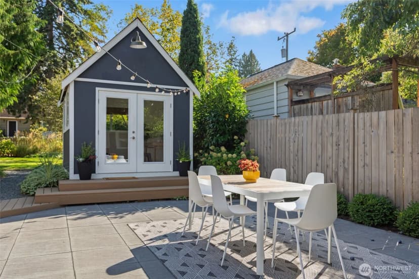 Property photo for 3040 Ne 86th Street, Seattle photo 15