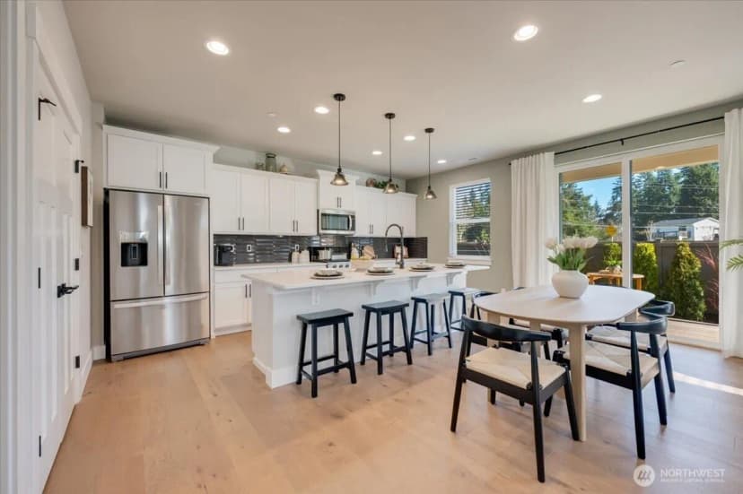 Property photo for 20812 99th Place S, Kent photo 10