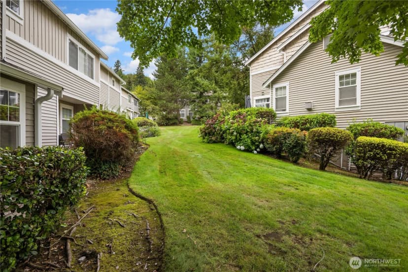 Property photo for 17824 Ne 96th Way #3, Redmond photo 33