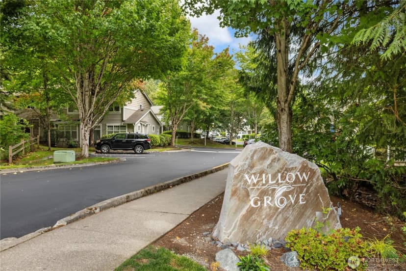 Property photo for 17824 Ne 96th Way #3, Redmond photo 36