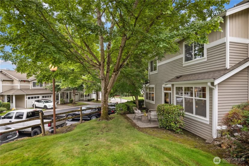 Property photo for 17824 Ne 96th Way #3, Redmond photo 32