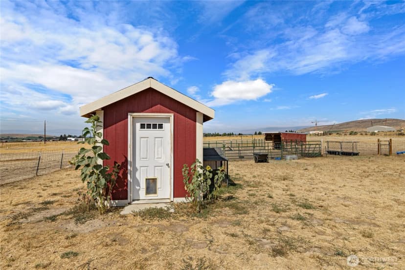 Property photo for 17270 Vantage Highway, Ellensburg photo 24