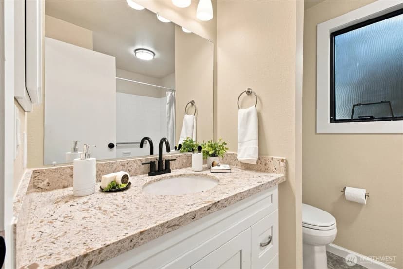 Property photo for 28650 11th Avenue S, Federal Way photo 22