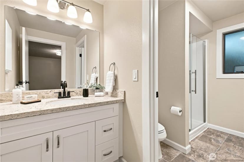 Property photo for 28650 11th Avenue S, Federal Way photo 18