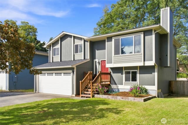 Property photo for 10820 54th Drive Ne, Marysville photo 2