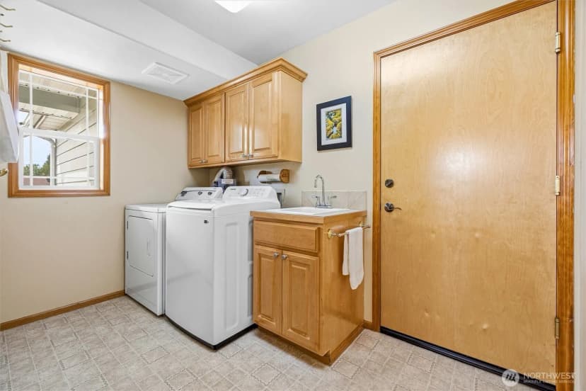 Property photo for 5390 Bel West Drive, Bellingham photo 16