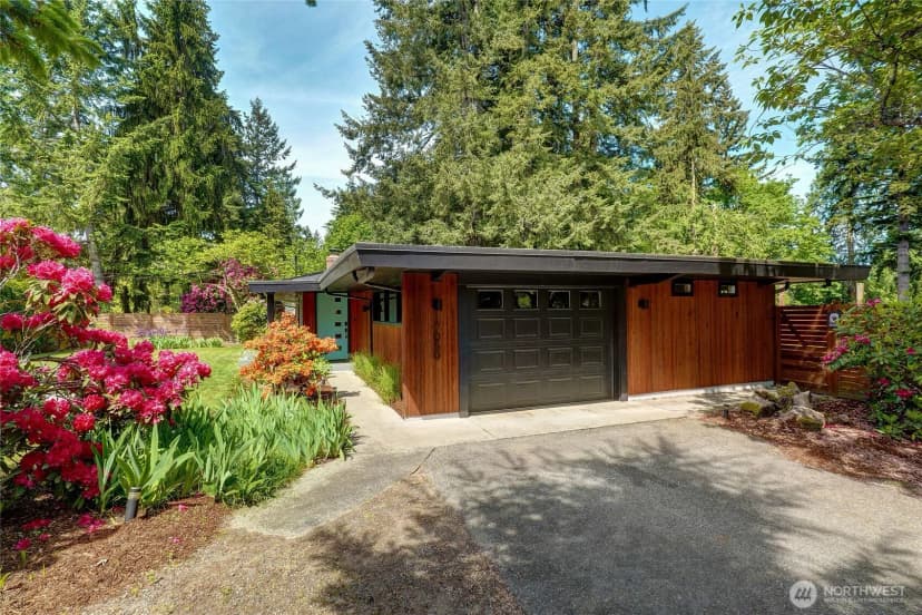 Property photo for 17050 Ne 95th Street, Redmond photo 2