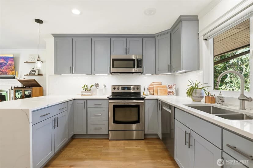 Property photo for 17050 Ne 95th Street, Redmond photo 13