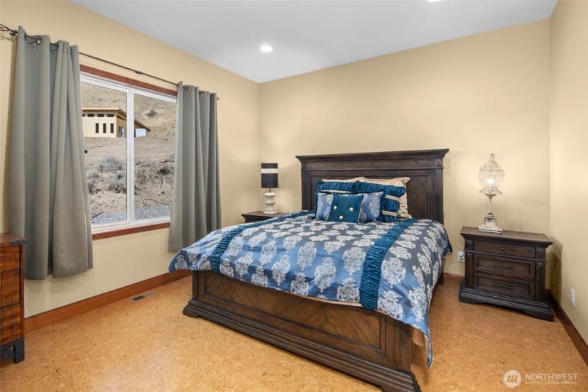 Property photo for 25 Sageland Road, East Wenatchee photo 29