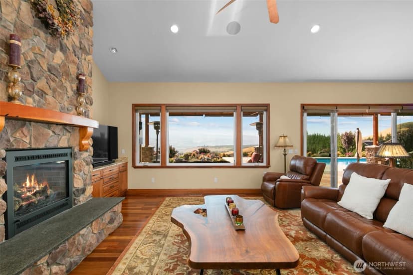 Property photo for 25 Sageland Road, East Wenatchee photo 10