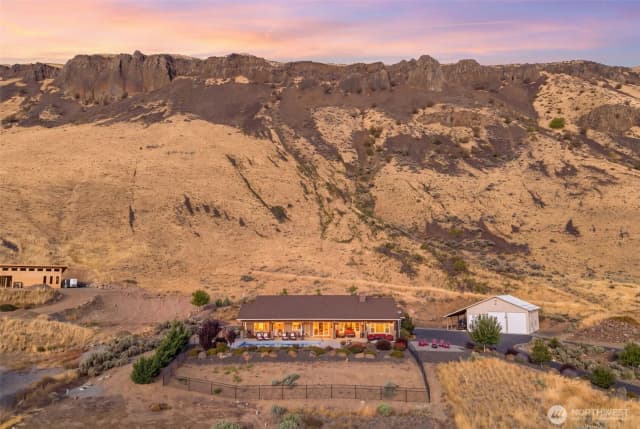 Property photo for 25 Sageland Road, East Wenatchee photo 2