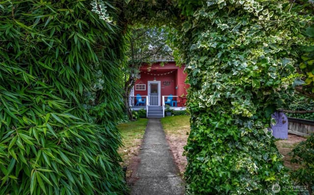 Property photo for 2433 Lafayette Street, Bellingham