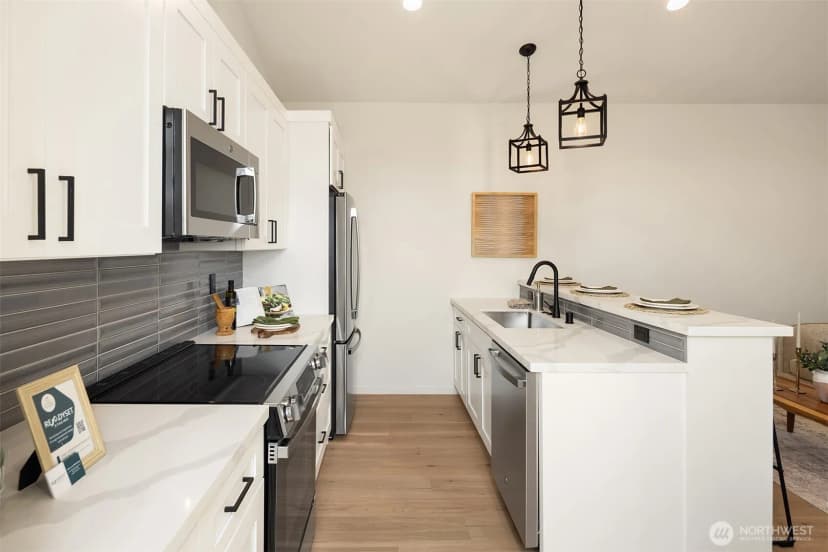 Property photo for 2402 Cleveland Avenue #c, Everett photo 11