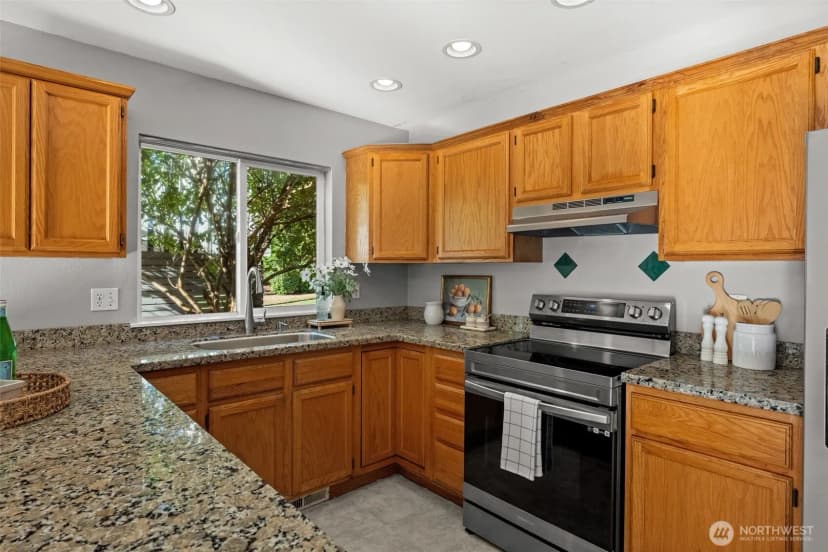 Property photo for 372 Farallone Avenue, Fircrest photo 19