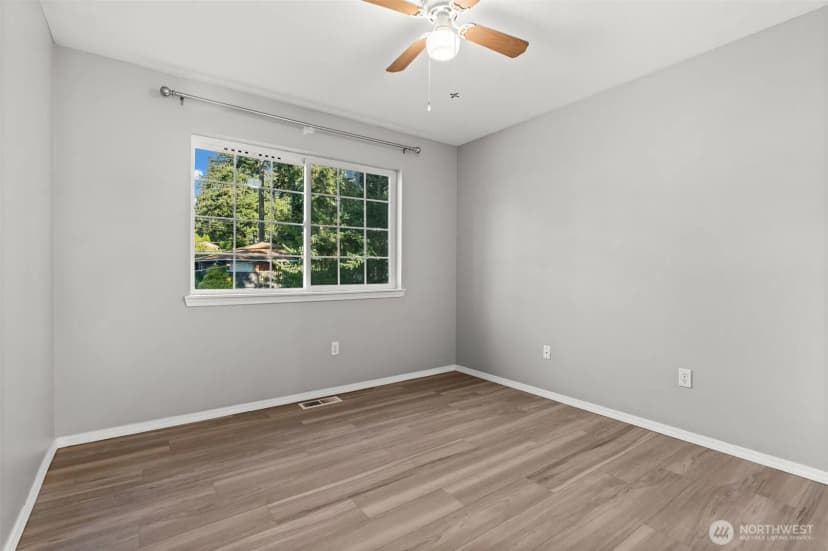 Property photo for 372 Farallone Avenue, Fircrest photo 29