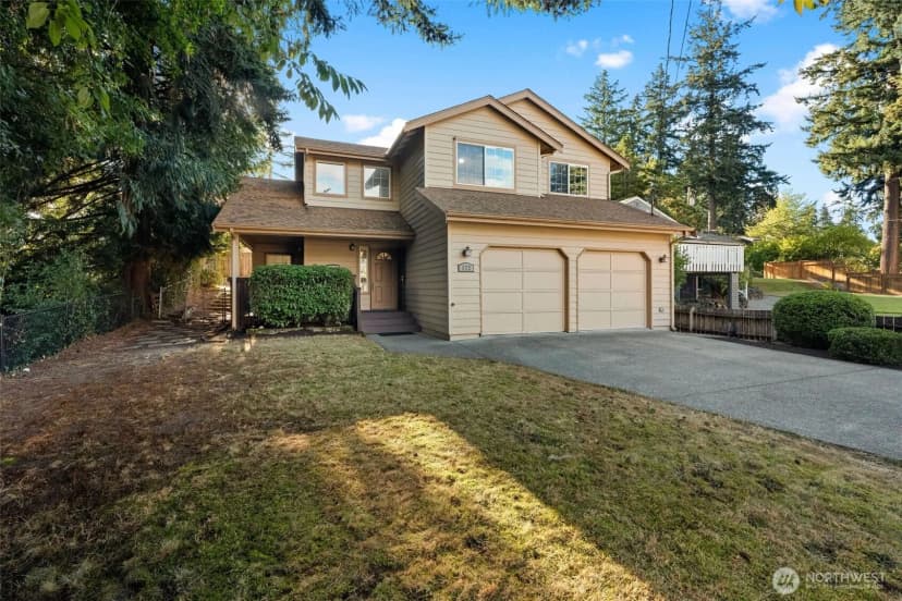 Property photo for 372 Farallone Avenue, Fircrest