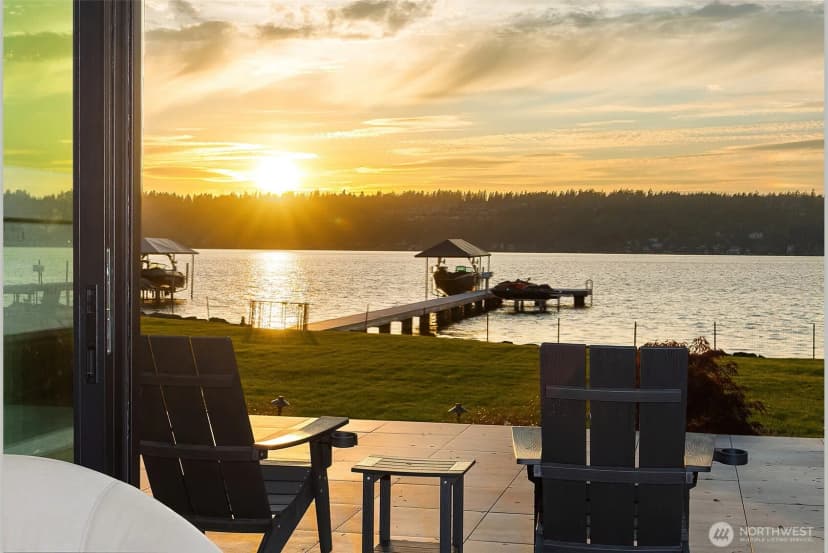 Property photo for 247 E Lake Sammamish Parkway Se, Sammamish photo 32