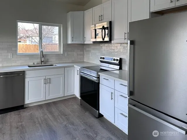Property photo for 2326 Mcdougall Avenue, Everett photo 28
