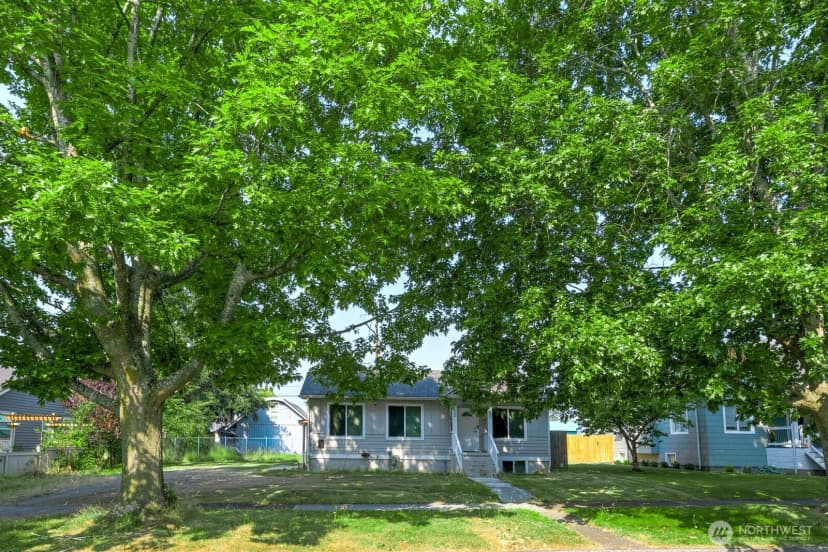 Property photo for 2326 Mcdougall Avenue, Everett photo 2