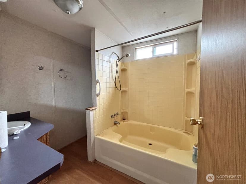 Property photo for 900 29th Street Se #e14, Auburn photo 10