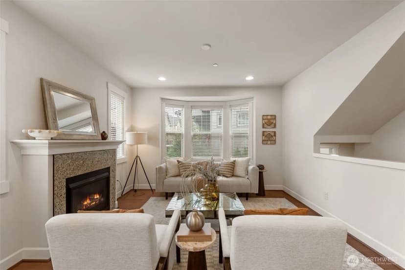 Property photo for 1321 Greenwish Walk Ne, Issaquah photo 4