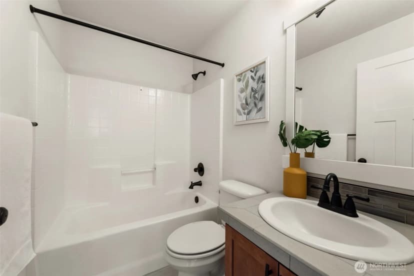 Property photo for 1321 Greenwish Walk Ne, Issaquah photo 19