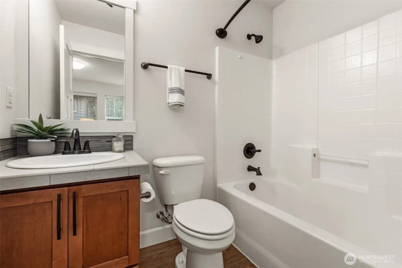 Property photo for 1321 Greenwish Walk Ne, Issaquah photo 24