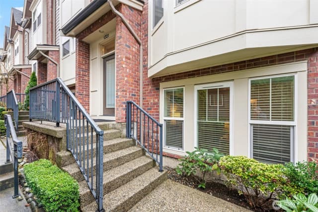 Property photo for 1321 Greenwish Walk Ne, Issaquah photo 2