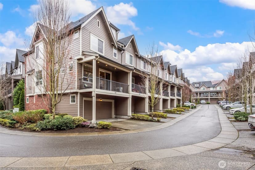 Property photo for 1321 Greenwish Walk Ne, Issaquah photo 28